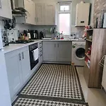 Nice Room Close To Station 3Min Walk